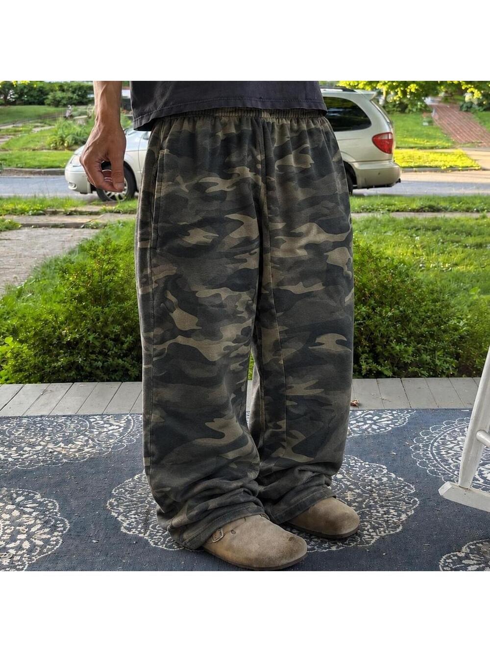 Beautiful Vintage 1990s super baggy Y2K camo sweatpants.